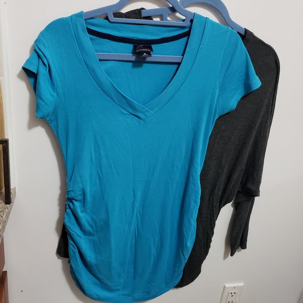 2 medium maternity tops